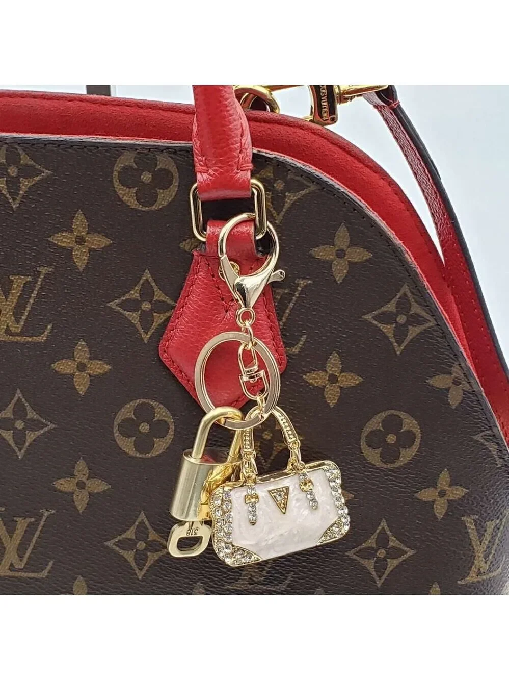 Authentic Louis Vuitton Gold Padlock & Key 🔒 LV Bag Charm w/ Unbranded Keychain